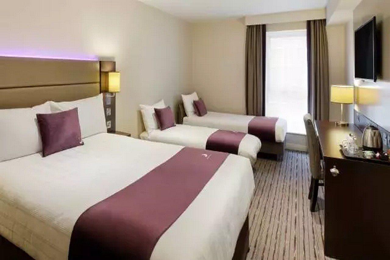 Premier Inn Manchester Cheadle Kültér fotó
