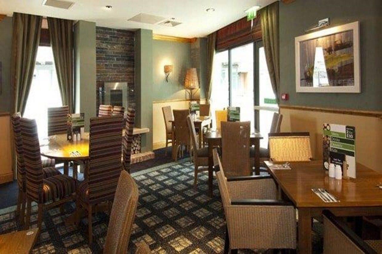 Premier Inn Manchester Cheadle Kültér fotó