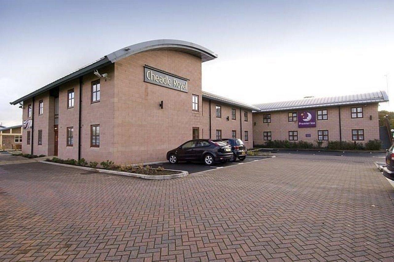 Premier Inn Manchester Cheadle Kültér fotó